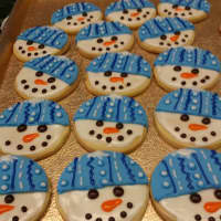 <p>Snowmen cookies by Butterflake Bake Shop in Teaneck.</p>