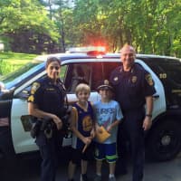 <p>Two Fox Run Elementary School students won a ride to school with the Norwalk Police Chief.</p>