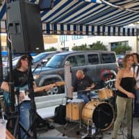 <p>Live music at The Crab Shell in Stamford.</p>