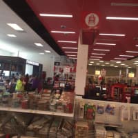 <p>A Flexible Format store is now open in Closter. Stop in for a chance to win a free bag.</p>
