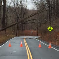 <p>Ridgefield Road/Route 33 remains closed between Nod Hill and Deforest Road with a tree down.</p>
