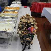 <p>Participants at SRDS&#x27; 2016 International Dinner tried a variety of international dishes.</p>