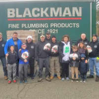 <p>The Mahwah PBA got together with Shoprite and Blackman Plumbing Supply and delivered $5,000 worth of turkeys and $250 of canned soup this past Saturday.</p>