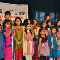 <p>Kapur&#x27;s students perform.</p>
