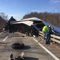 <p>One lane of I-84 remains closed following a tractor-trailer crash.</p>