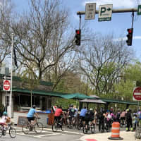 <p>There was not proper social distancing in Westchester as &quot;Bicycle Sundays&quot; returned during the COVID-19 crisis.</p>