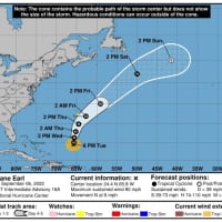 <p>The project path and timing for Hurricane Earl.</p>