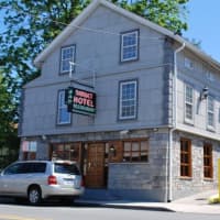 <p>Nanuet Hotel Restaurant gets rave reviews for its pizza and homey atmosphere.</p>