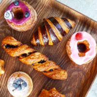 <p>Paris Baguette is coming to Hackensack. No word yet on opening date.</p>