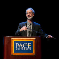 <p>Dr. Peter Gleick of the Oakland-based Pacific Institute addresses faculty, students and other guests at Pace University&#x27;s third Summit on Resilience.</p>