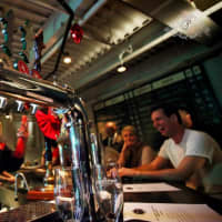 <p>Growlers Beer Bistro has 16 draft lines and one cask.</p>