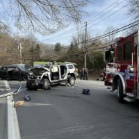 2 Injured In 2-Car Crash On Parkway In Westchester