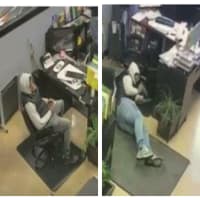 <p>Police are on the lookout for two men accused of stealing a bag containing $20,000 from a Newark auto shop.</p>