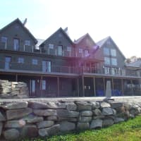 <p>The exterior of the New Hampshire home that Iris and Leandro designed from scratch.</p>