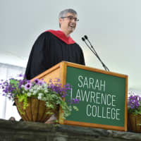 <p>Mo Rocca, commencement speaker, addresses the graduating class of 2016 at Sarah Lawrence College</p>