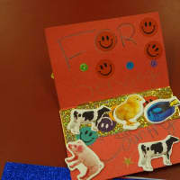 <p>Children at the Mahwah Public Library created thank-you cards for veteran students at Ramapo College of New Jersey.</p>