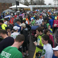 <p>The crowded finish area at Saturday&#x27;s 5K.</p>