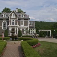 <p>An 1875 mansion is the main house at Torne Vineyards.</p>