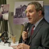 <p>Hospital President and CEO Joel Seligman addresses the crowd.</p>