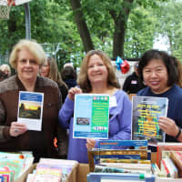 <p>Friends of the Library spread the word about upcoming events and resources available at the library.</p>