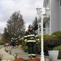 <p>Firefighter Lou Scagnelli reports that the house on Emily Lane is clear and crews are picking up. Ready to head back to the fire station.</p>
