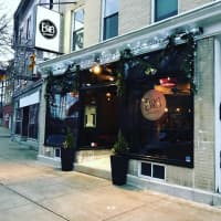 <p>Essie&#x27;s, which serves America fare with both a southern and global flair, has found a home in Poughkeepsie&#x27;s Little Italy, aka its Mount Carmel neighborhood.</p>