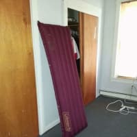 <p>My Brother Vinny lets veterans replace air mattresses with real beds.</p>