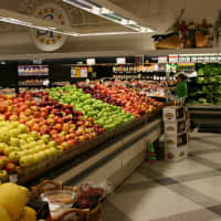 <p>Learn more about healthy grocery shopping with registered dietitian Jenna Hourani at Fairfield Woods Branch Library Sunday, Feb. 21 at 1:30 p.m.</p>