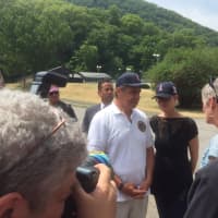 <p>Gov. Andrew Cuomo and girlfriend and celebrity chef Sandra Lee</p>