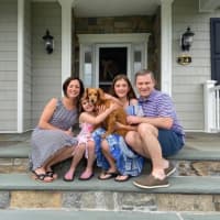 <p>Northern Westchester teen spends his time taking photos of area families to raise money for those in need.</p>