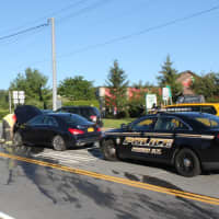 <p>First on the scene, Mahopac Falls engine dispatches its crew to secure the vehicles and take over traffic control.</p>