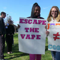 <p>Students gathered at Westchester Medical Center to promote a &quot;vape-free&quot; environment.</p>