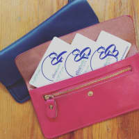<p>A great gift for Mom -- a wallet stuffed with a gift card to Elizabeth Boutique in Poughkeepsie.</p>