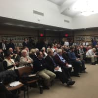 <p>RIdgewood residents crowded village hall for a January 6 special public hearing.</p>