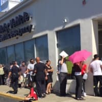 <p>Long lines at the Wallington Motor Vehicle Commission on Monday.</p>