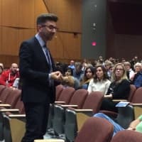 <p>Marc Brackett, a Yale emotional intelligence expert, talks to parents and teens in Trumbull.</p>