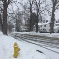 <p>Snow is beginning to coat the roads again across Fairfield County, with another storm moving through on Sunday.</p>