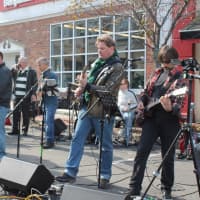 <p>Dads Night Band performed at the Ridgewood 10th Annual Fall Motorcycle Classic. </p>