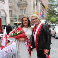 <p>Zaneta Zachwieja (left) as Miss Polonia in Manhattan, New York City.</p>