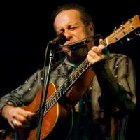 <p>Marc Berger will perform his Fort Lee show solo with only his guitar and harmonica as instruments.</p>