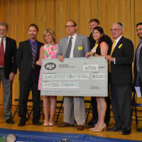 <p>The Carlstadt Public School receives a $15,000 Grand Prize as the winners of the &quot;Eat Right, Move More&quot; program.</p>
