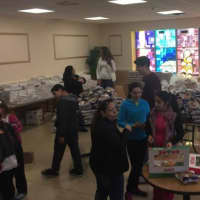 DeCicco Family Markets In New City Donates Thanksgiving Items In Yonkers