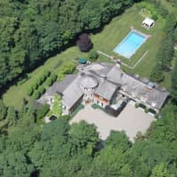 <p>An aerial view of 727 Bedford Road in Armonk.</p>
