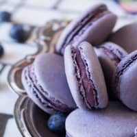 <p>Blueberry Macarons by Woops!</p>