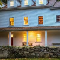 <p>The Thomas Dodge House in Chappaqua, originally built in 1744, will have an open house on Sunday with Houlihan Lawrence agent Karen Benvin Ransom.</p>