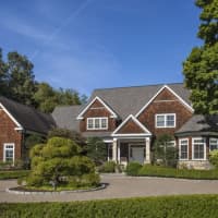<p>A Chappaqua home brings a taste of the Hamptons to Westchester County.</p>