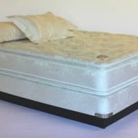 <p>Name brand mattress sets will be sold at up to 50 percent below retail prices.</p>