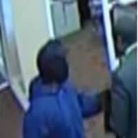 <p>An image of the Pound Ridge KeyBank branch robbery suspect.</p>