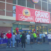 <p>Hundreds of people turn out for the grand opening of Danbury&#x27;s new ShopRite.</p>