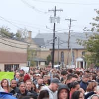 <p>Hundreds turned out to get a glimpse of a Grace VanderWaal during her celebration parade.</p>